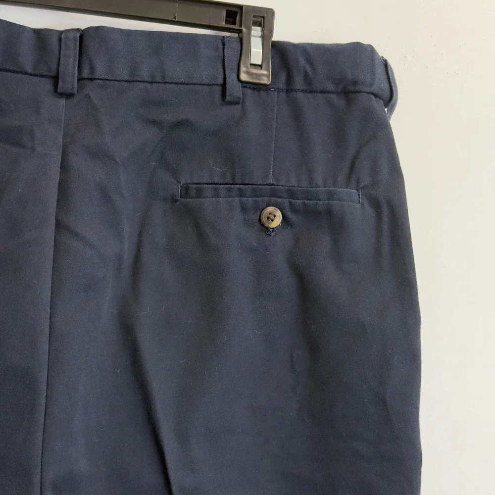 Haggar Mens Navy Blue Flat Front Chino Shorts Size 38 Expandable Twill Casual 8